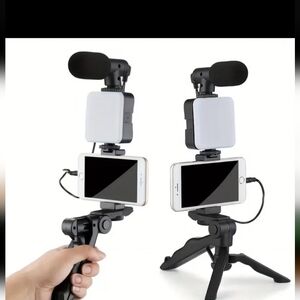 NIB Smartphone Vlog Kit with On-Camera Mic and LED Light - Black/White